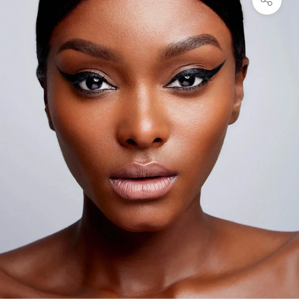 UZO Blaque Liquide Eyeliner
